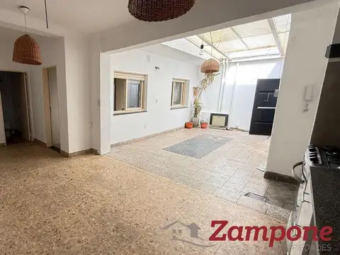 Depto Tipo Casa 4 ambientes con 1 baño