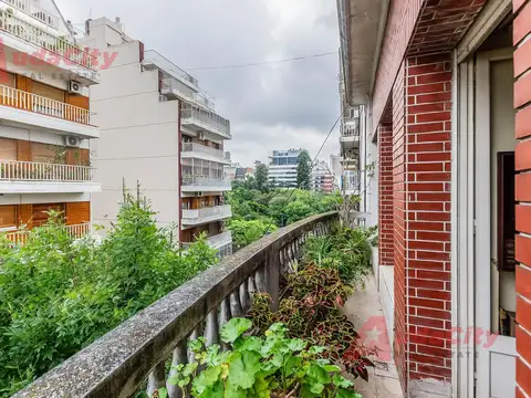 Departamento 7 ambientes con 3 baños