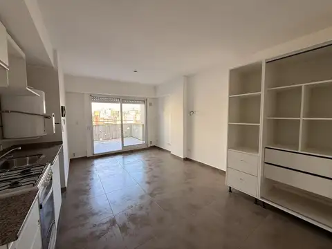 Departamento monoambiente con balcon terraza en venta Martin