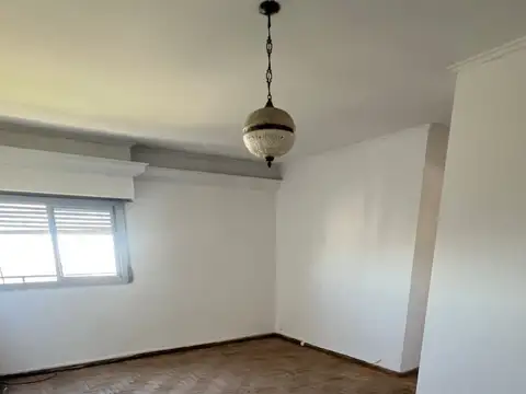 Departamento de 3 ambientes en alquiler en Parque Patricios
