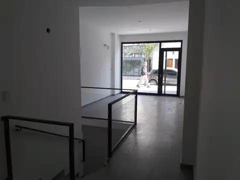 Local en Venta Via Pública