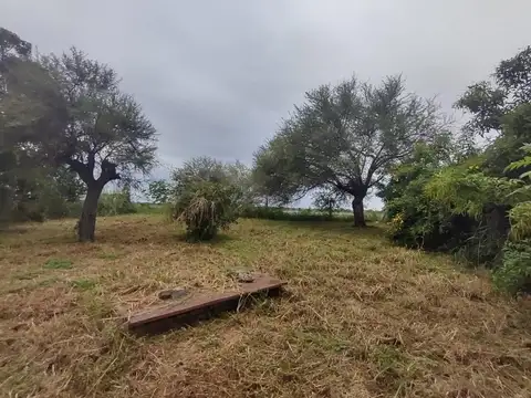 CASAQUINTA CON BAJADA AL RIO - ARROYO LEYES