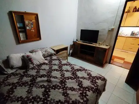 Depto Tipo Casa 4 ambientes con 1 baño