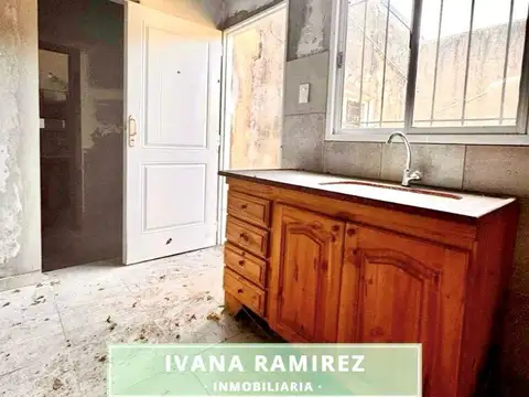 Casa 3 ambientes con 2 baños