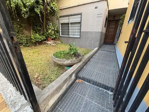 Depto Tipo Casa en Venta en Santos Lugares, USD 98.000