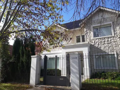 Casa en Venta de 4 dormitorios
