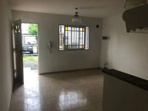 Departamento en Alquiler en San Miguel, $ 600.000