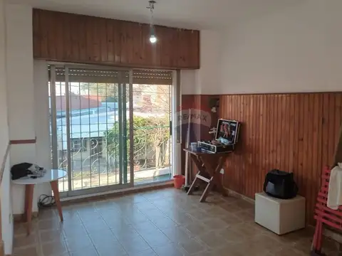 Depto Tipo Casa 3 ambientes con 1 baño