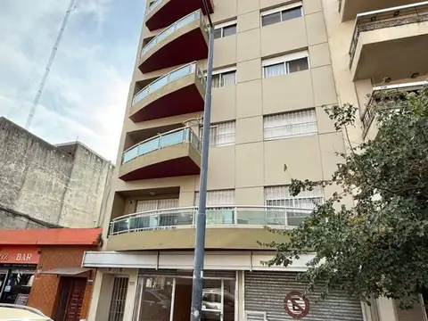 ALQUILER LOCAL BARRACAS