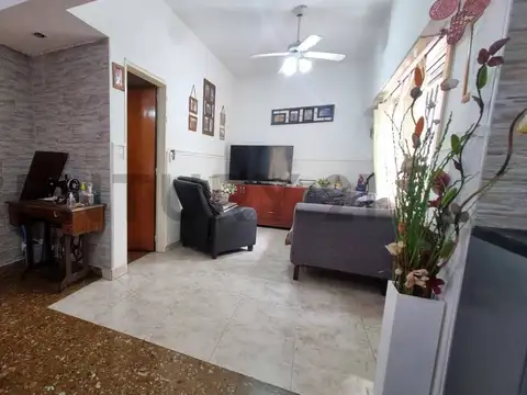 Departamento 5 ambientes con 2 baños