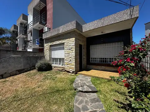 Casa en Venta en Morón, USD 105.000