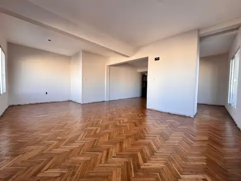 ALQUILER DE OFICINA EN CIUDAD VIEJA