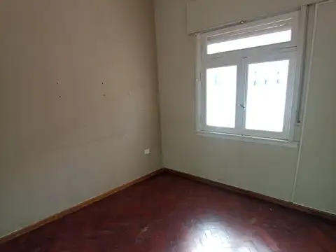 Nicasio Oroño 2100, Piso PB