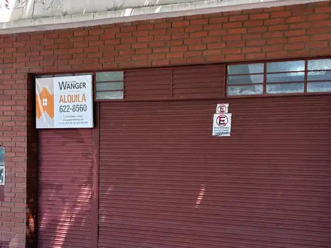 Local comercial en alquiler.  Ubicado en 60 e/ 16 y 17