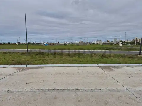 Terreno en Venta en Valle Cercano, USD 17.000