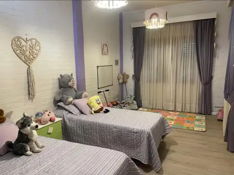 CASA | 4 AMBIENTES | PATIO CON PARRILLA | APTO CRÉDITO | COCHERA DOBLE | CGT RAWSON