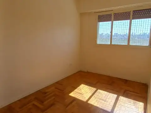 DEPTO 3 AMBIENTES MUY LUMINOSO ALMAGRO