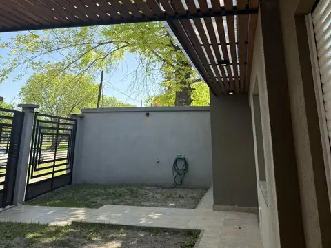 Casa en Venta con 1 cochera