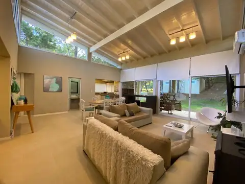 Casa en Venta en Barrio Residencial 1, USD 250.000
