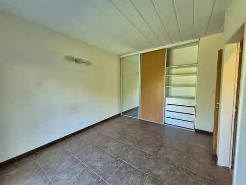 Venta Casa 4 ambientes con piscina Barrio El Aromo APTO CRED