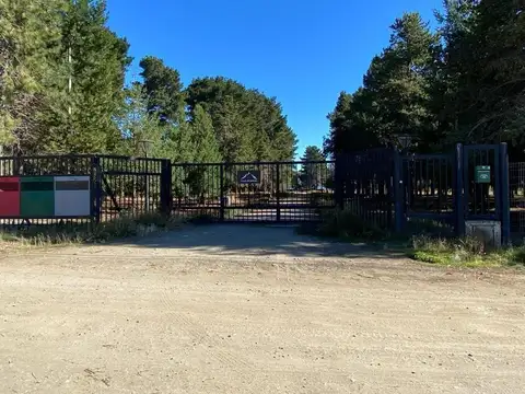 Venta de Terreno con salida al Lago