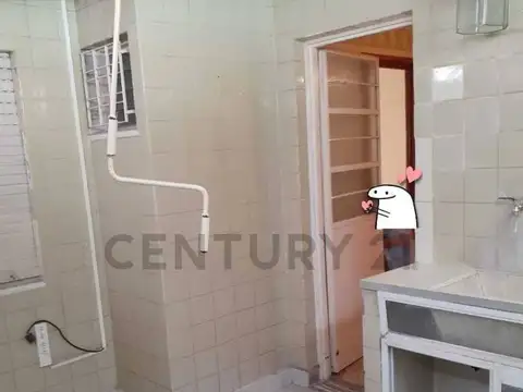 Casa 3 ambientes con 1 baño