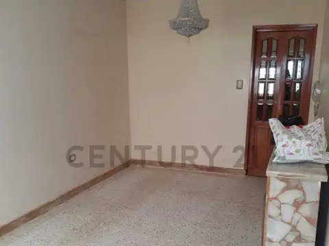 Venta de PH de 2 Dormitorios con patio en La Plata - 59 e/ 23 y 24