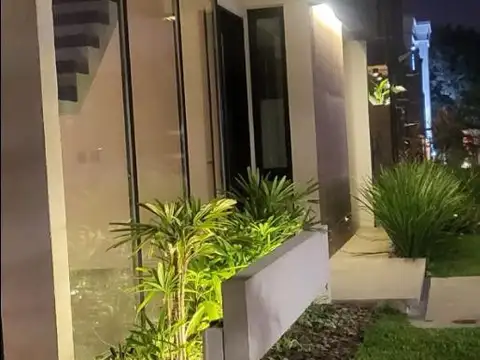 Casa en Venta en Adrogue, USD 495.000