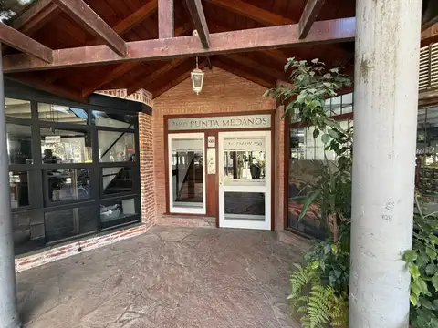 Departamento en venta c/ cochera en Centro
