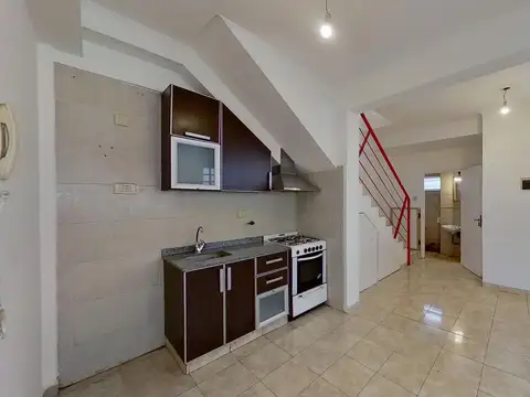 PH 2 1/2 AMBIENTES VENTA FLORES TERRAZA PROPIA
