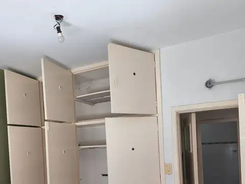 DEPARTAMENTO 2 AMBIENTES AL FRENTE CON PATIO Y SIN EXPENSAS – EXCELENTE UBICACIÓN EN WILDE CENTRO