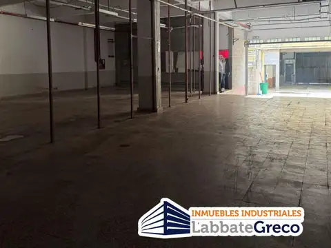 Galpon en Alquiler 14  mts Frente