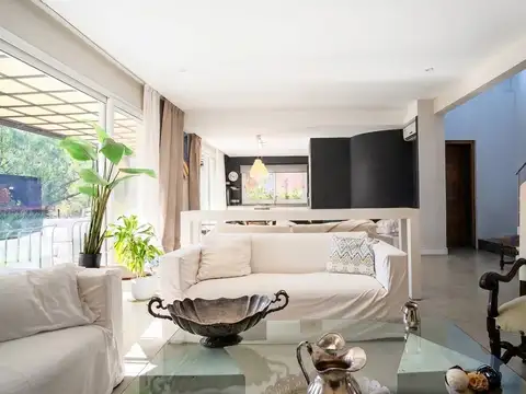 Casa en Venta 5 ambiente Lote de 1500 m2 Estancias del Pilar