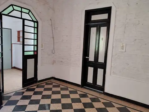 Depto Tipo Casa en Alquiler en Lanus Este, $ 500.000