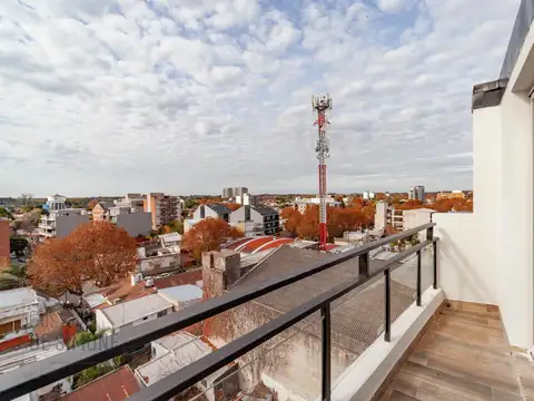 Venta Departamento 4 AMBIENTES DUPLEX Tigre Centro