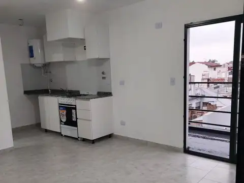 Departamento en Alquiler con 1 cochera