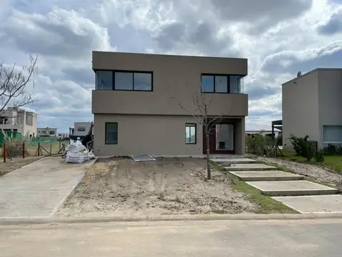 Puertos del Lago, ceibos