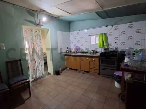 CASA EN VENTA 4 AMBIENTES.