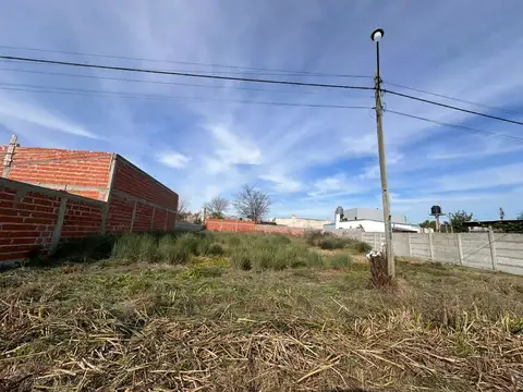 Lote en venta Melchor Romero