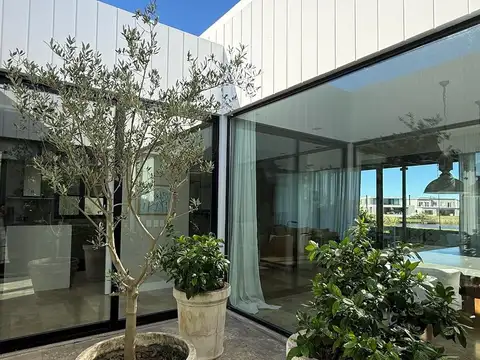 Casa en Alquiler de 3 dormitorios