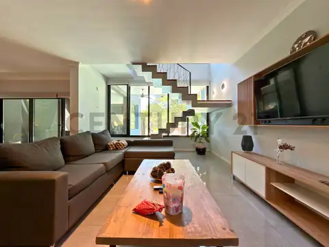 VENTA | Casa de 3 Dormitorios con pileta y quincho | Brisanova, Pueblo Esther