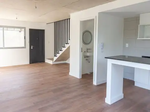 Venta Casa 2 dorm. en Shangrila Sur c/Parrillero