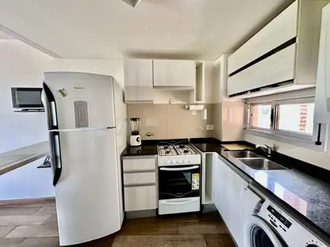 Departamento en Alquiler en Abasto, $ 420.000