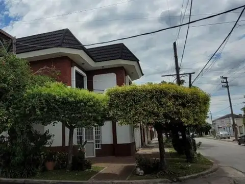 Depto Tipo Casa en Venta de 5 ambientes