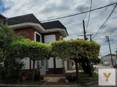 Depto Tipo Casa en Venta de 5 ambientes