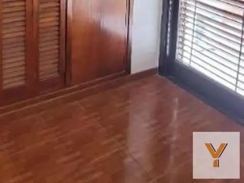 Depto Tipo Casa en Venta de 4 dormitorios