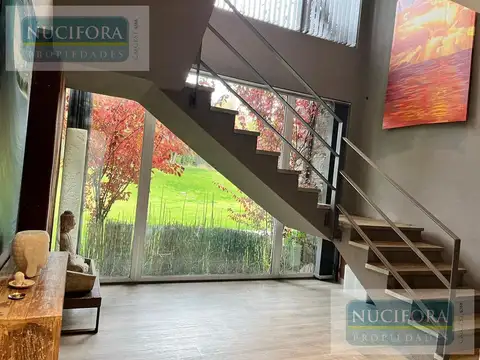 Casa 5 ambientes con 5 baños
