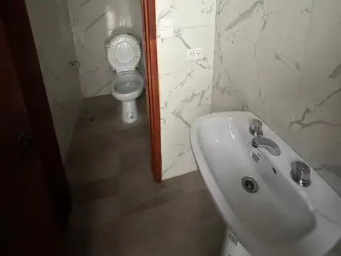 Galpon en Alquiler 43  mts Fondo