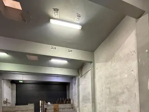 VENTA DEPOSITO OFI/BAÑO 295M2 (ACEP. PERMUTA)