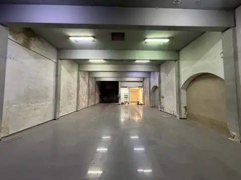 VENTA DEPOSITO OFI/BAÑO 295M2 (ACEP. PERMUTA)